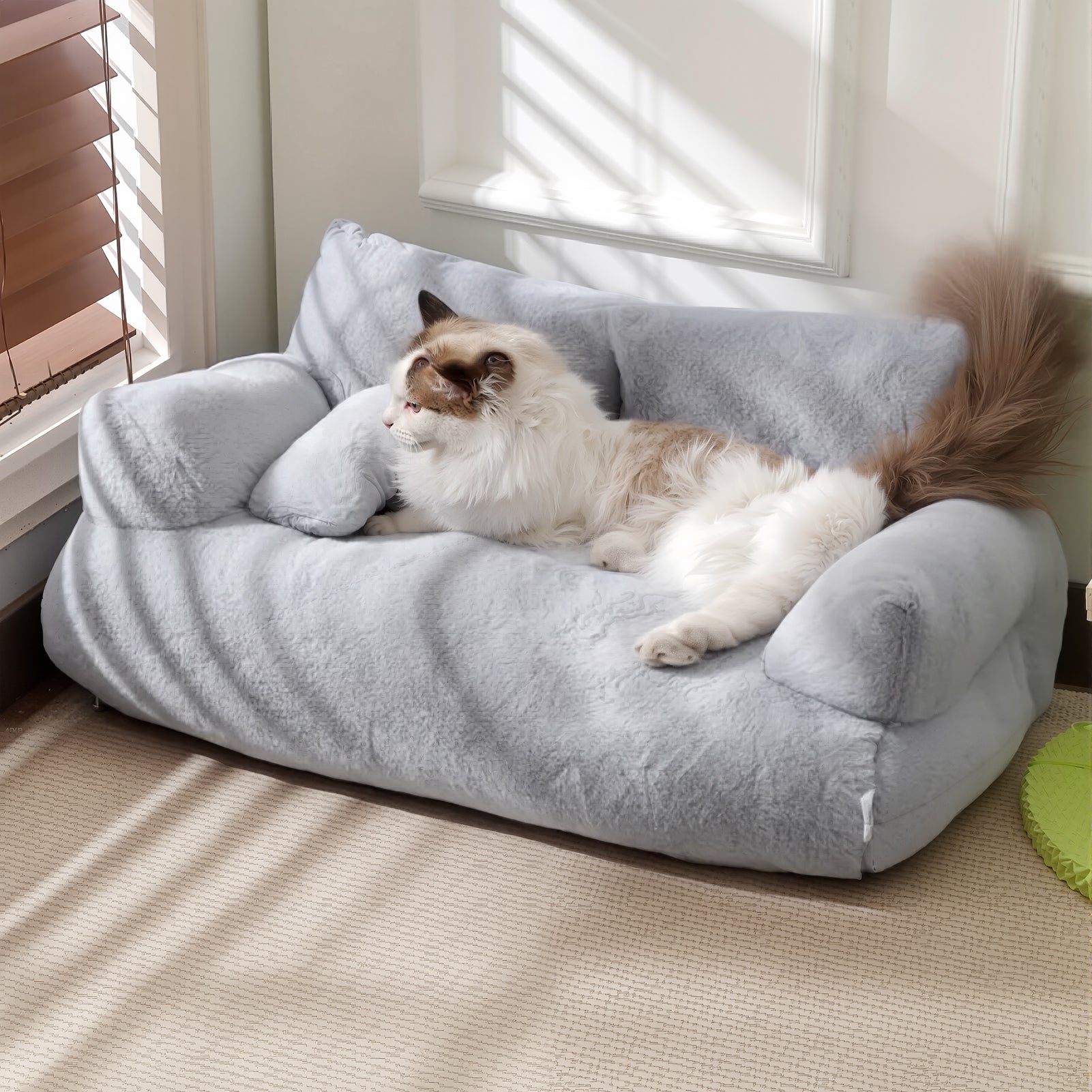 Luxury Cat Sofa Bed – Comfortable Indoor Cat Bed with Non-Slip Base
