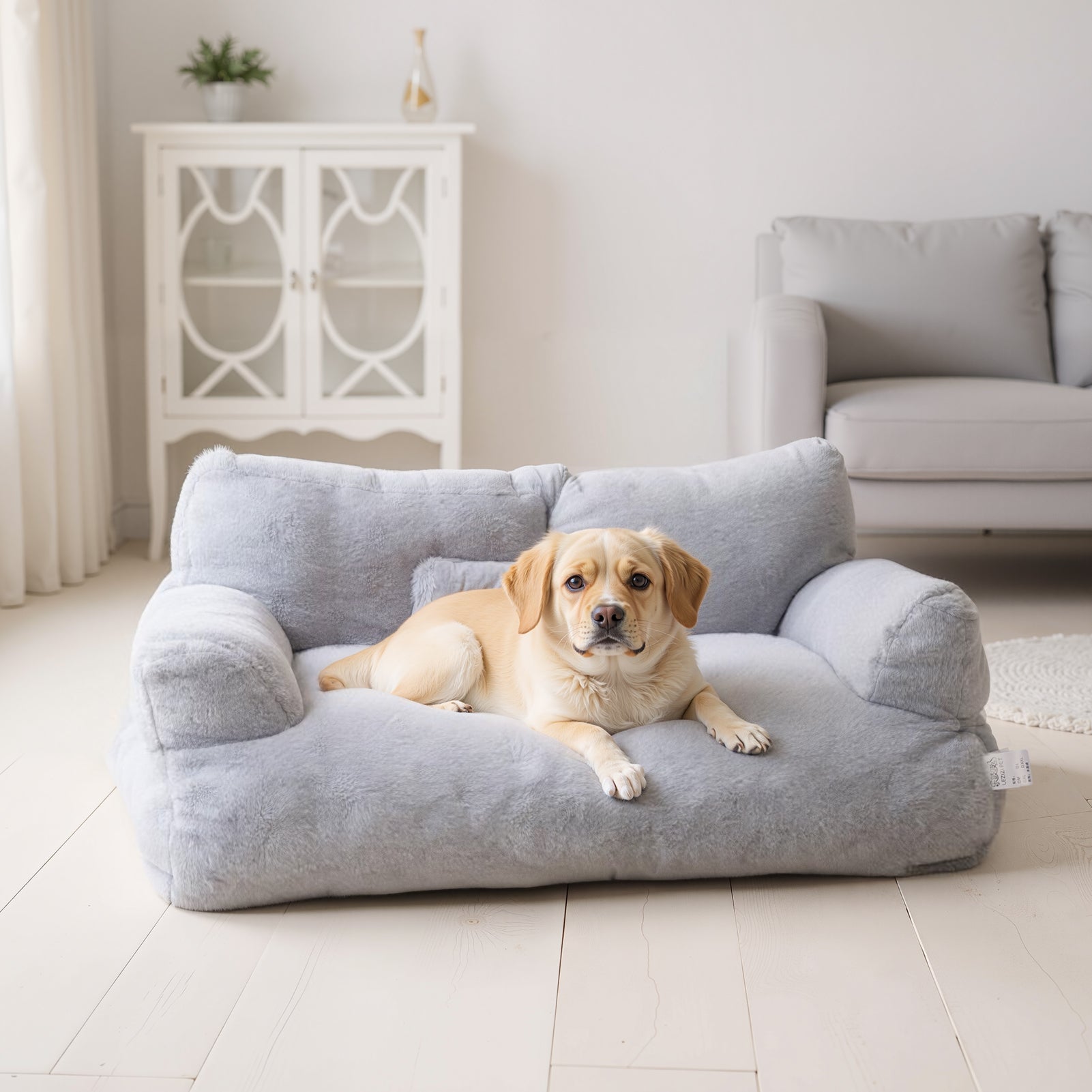 Luxury Cat Sofa Bed – Comfortable Indoor Cat Bed with Non-Slip Base