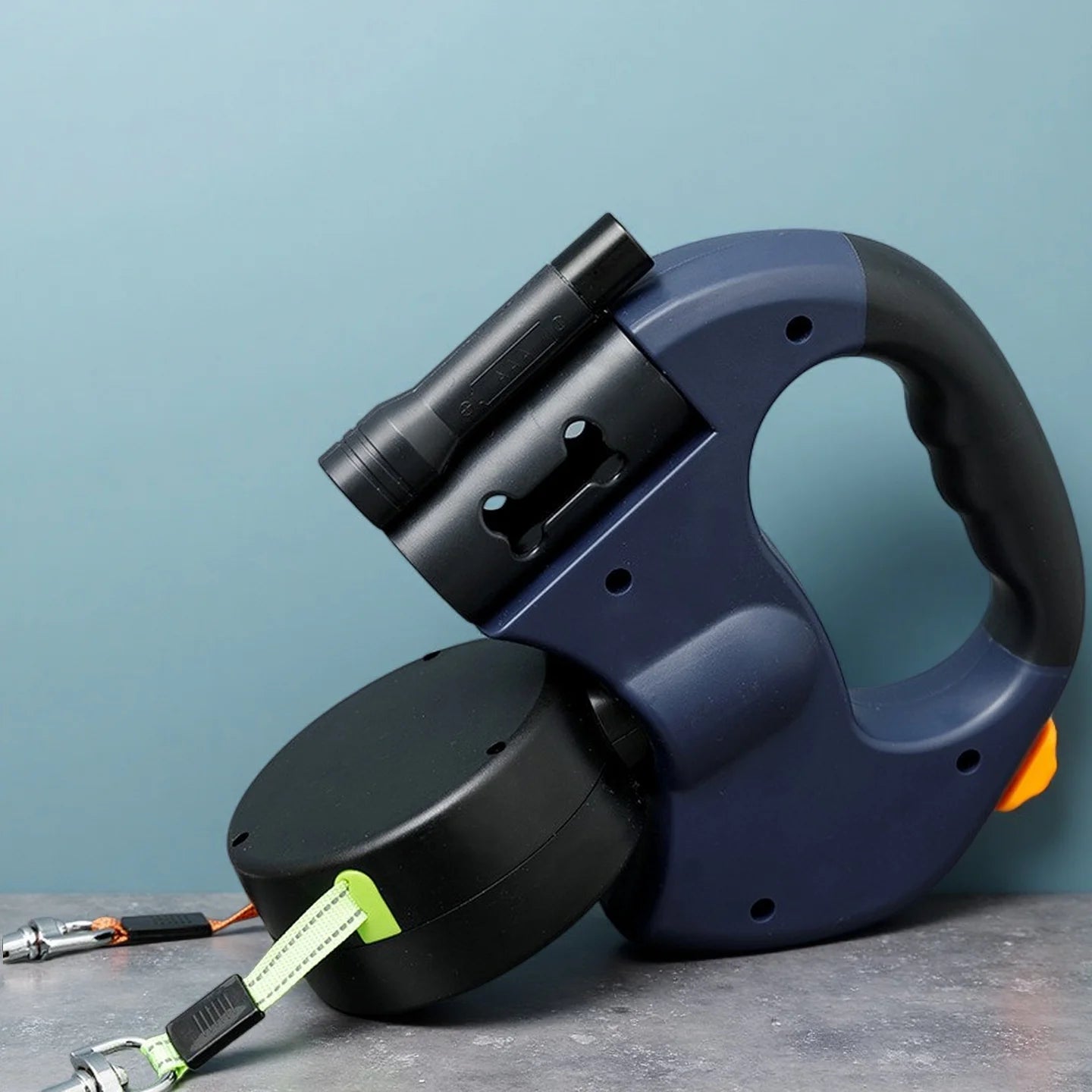 Dual Retractable Dog Lead UK with LED,No Tangle 360° Lead for Two Dogs